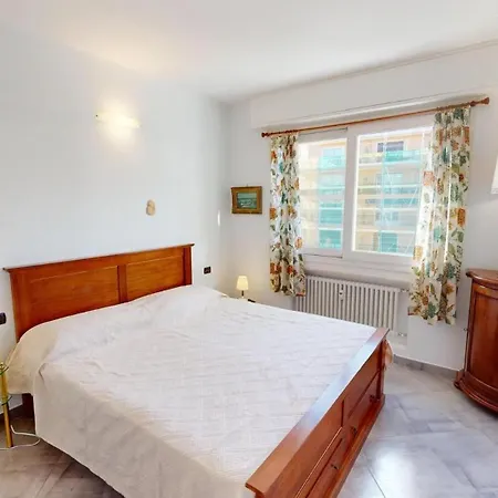 33lp - Joli 3p Climatise Au 3eme Etage *